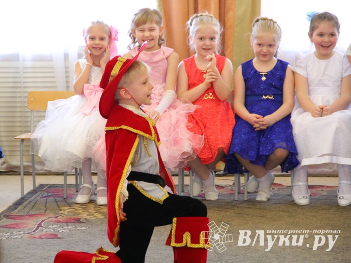 8 марта в саду 26