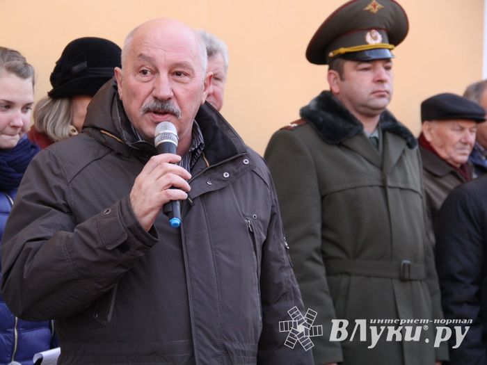 В школе №9 состоялось открытие мемориальной доски (фоторепортаж)