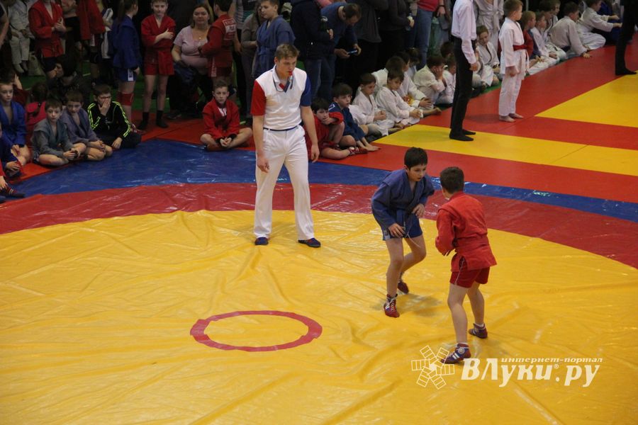 В Великих Луках прошли соревнования, посвященные памяти героев 6-й роты (ФОТО)