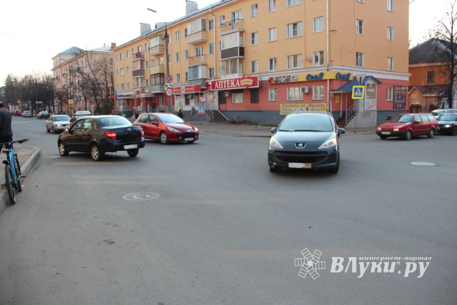 ДТП на пр. Октябрьском (ФОТО)