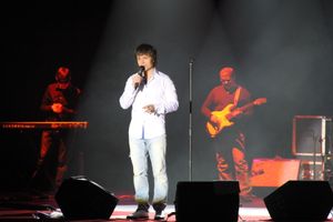 В Великих Луках состоялся концерт Артура (фото)