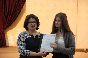 В Великих Луках наградили самых умных школьников 