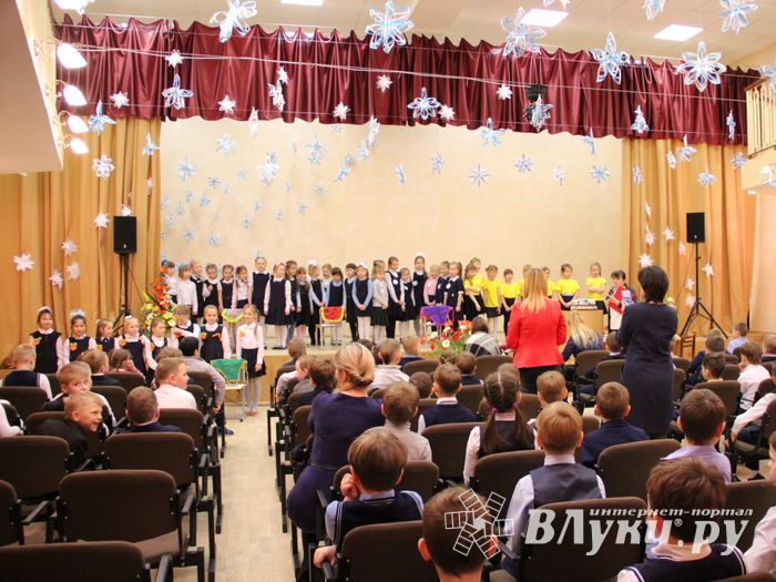 В школе №13 прошёл конкурс «А ну-ка, девочки!» (ФОТО)