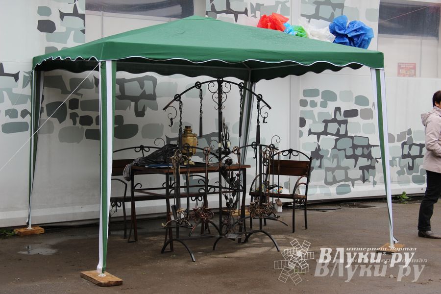 В Пскове проходит 22-ая универсальная выставка (фото)