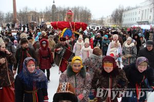В Великих Луках встретили Масленицу