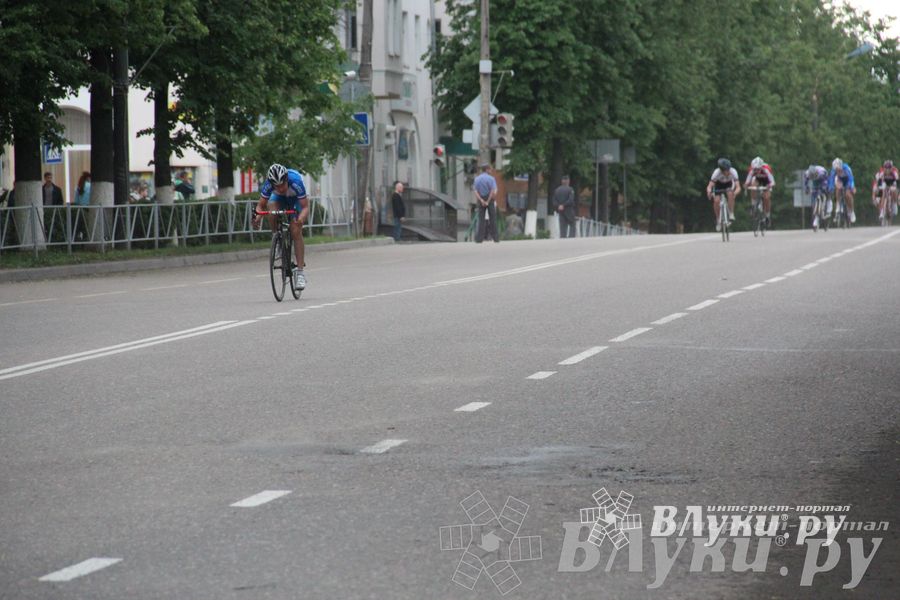 Гонка-критериум по велосипедному спорту