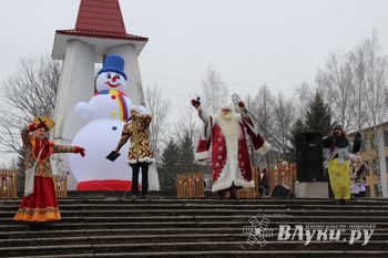 В Великих Луках состоялись проводы Широкой Масленицы — 2015