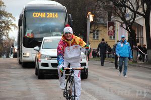 Эстафета Олимпийского огня в Изборске и Пскове
