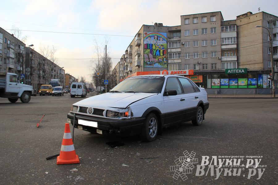 Фотофакт: ДТП на перекрестке Гагарина-Дьяконова