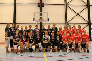 Сиудентки ВЛГАФК привезли награды с интернационального баскетбольного турнира (ФОТО)