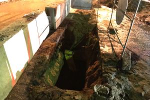 На ул. Тимирязева в Великих Луках ведутся ремонтные работы (ФОТО)