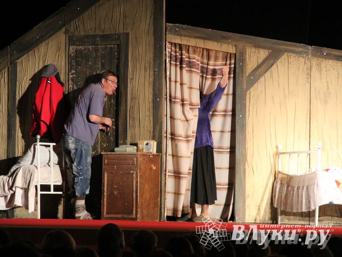 Народные артисты России выступили в Великих Луках (фото)