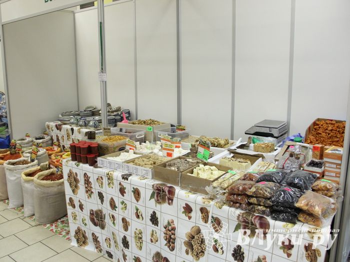 Шестая великолукская универсальная выставка открылась в Великих Луках (фото + видео)