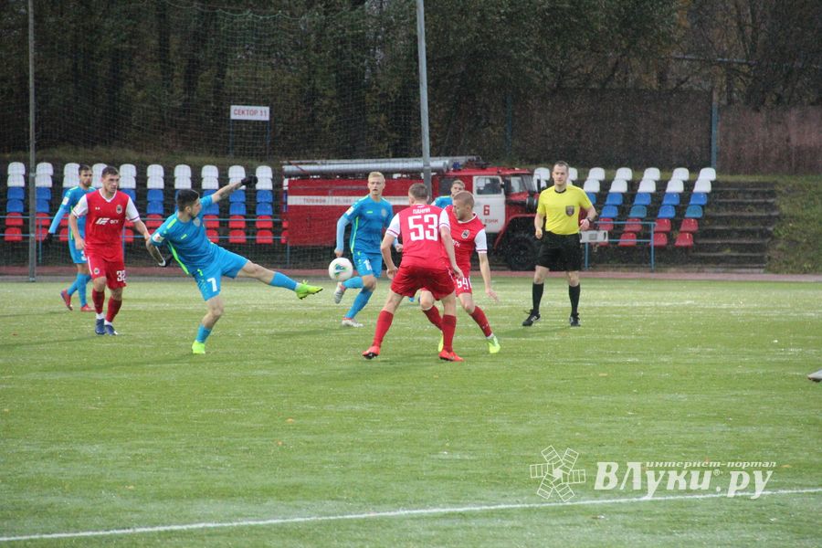 «Луки-Энергия» не смогла сдержать напор «Локомотива» (ФОТО)