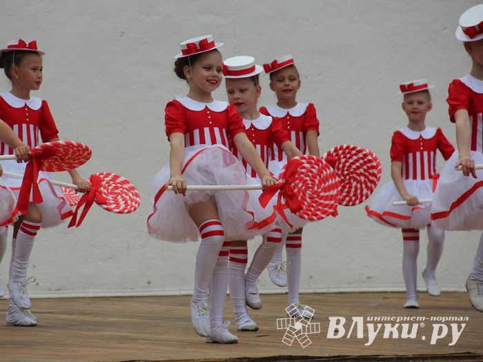 Лучшие мажоретки и барабанщицы награждены (ФОТО)