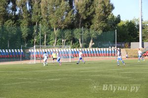 В Великих Луках состоялся матч Первенства СЗФО по футболу между командами «Луки-Энергия» и «Химик»