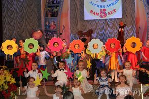 Великолукский коллектив детской песни «Летний дождь» отметил юбилей (фото)