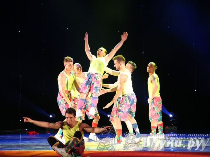 В Великих Луках состоялся концерт балета TODES