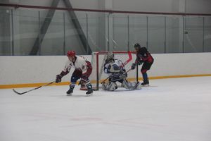 Две победы у великолукских хоккейных команд (ФОТО)