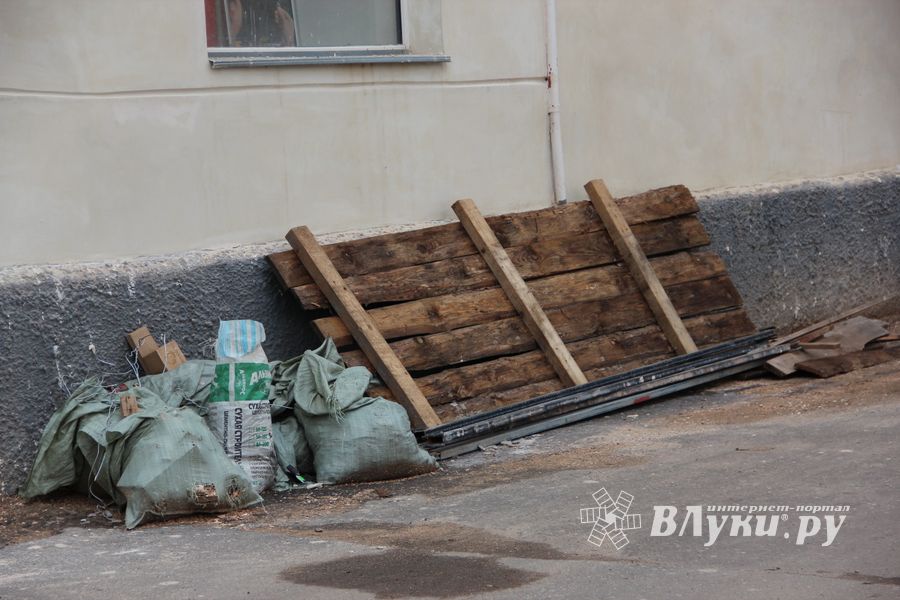 Великие Луки: краски, парки и «движение затруднено» (ФОТО)