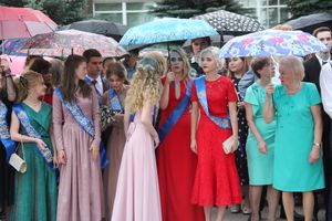 Великолукской «Бригантине» пришлось поплавать под дождём (ФОТО)