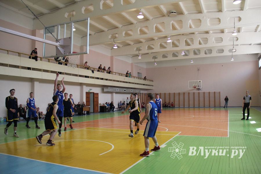 В Великих Луках прошли соревнования на Кубок АСБ области (ФОТО)