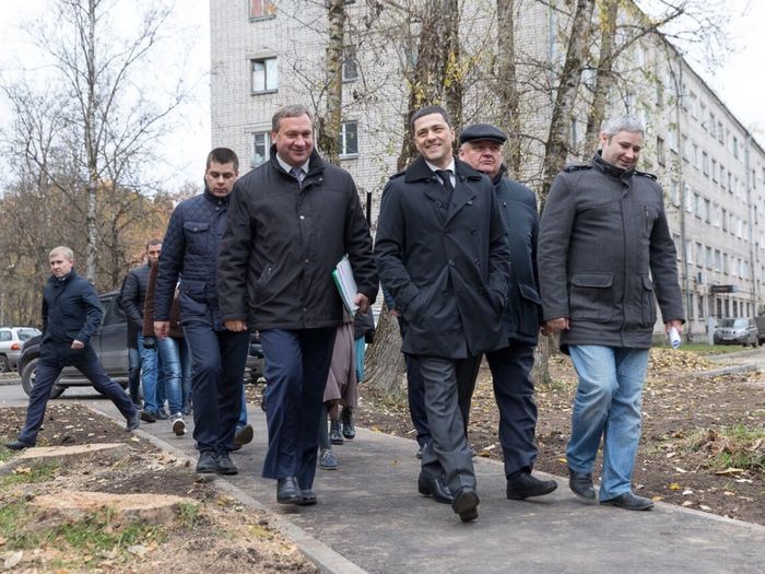 Михаил Ведерников ходил по дворам (ФОТО)