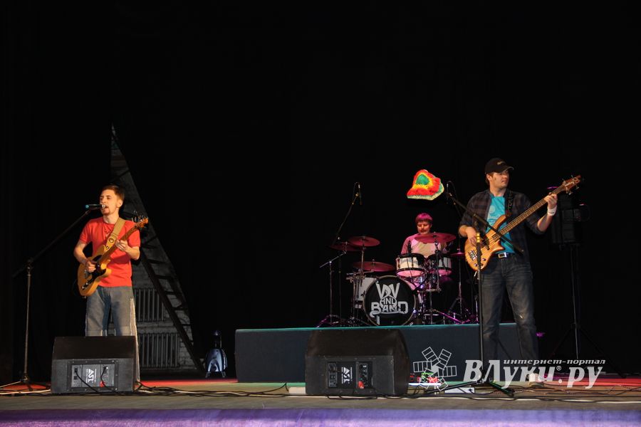 Большой сольный концерт «V.V. and Band» состоялся в Великих Луках