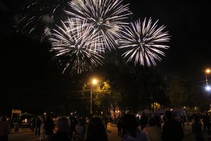 Салют в Великих Луках (ФОТО)