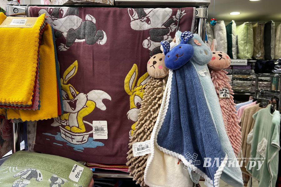 Где в Великих Луках купить подарки к Новому году (ФОТО)