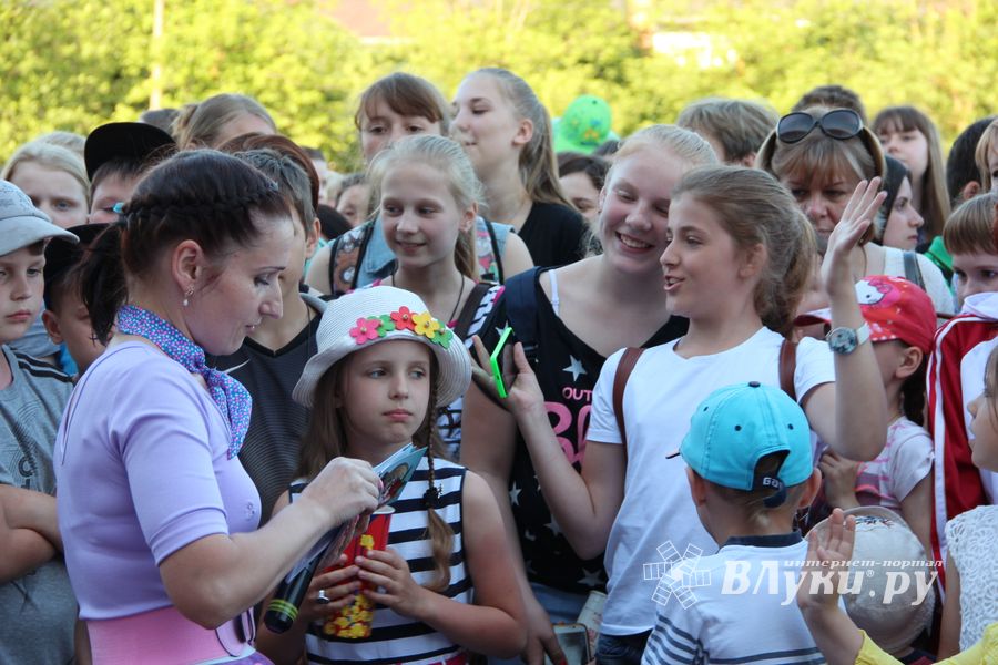 В Великих Луках прошел «День защиты детей» (ФОТО)