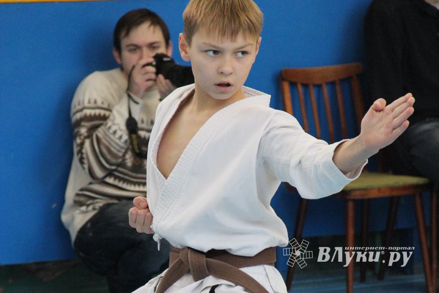 В Великих Луках прошел Открытый чемпионат Псковской области по каратэ