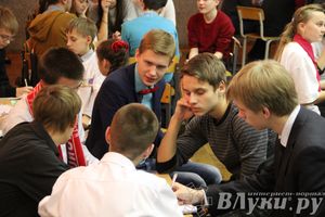 В Великих Луках завершился 13-й Фестиваль интеллектуальных игр «Встречи на Ловати» (фото)