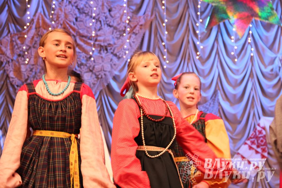  Рождественский концерт ансамбля «Заряница» прошел в Великих Луках (фото)