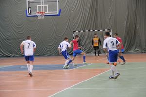 В Великих Луках продолжается Первенство города по мини-футболу (фото)