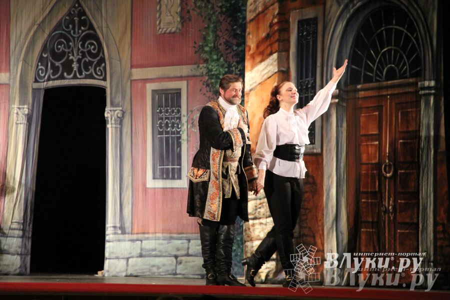 Санкт-Петербургский музыкальный театр представил зрителям мюзикл «Труффальдино из Бергамо» (фото)