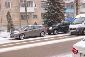 Сразу два ДТП произошло на пр-те Гагарина в Великих Луках (ФОТО)