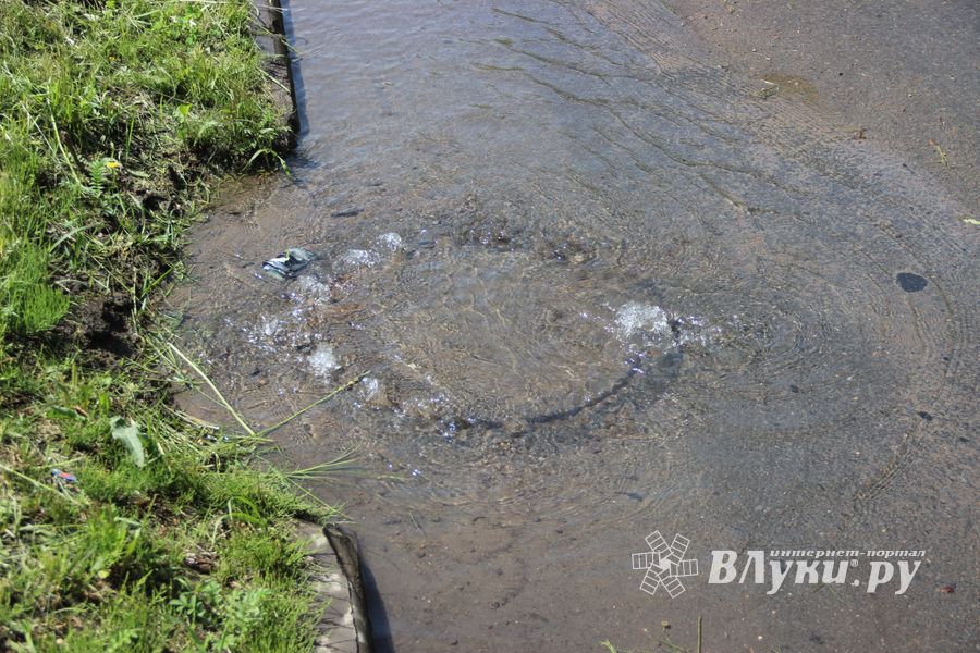 Проспект Гагарина затапливает (ФОТО)