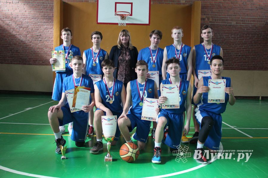 Великолучане завоевали золото финальных соревнований по баскетюолу 11-й областной Спартакиады (ФОТО)