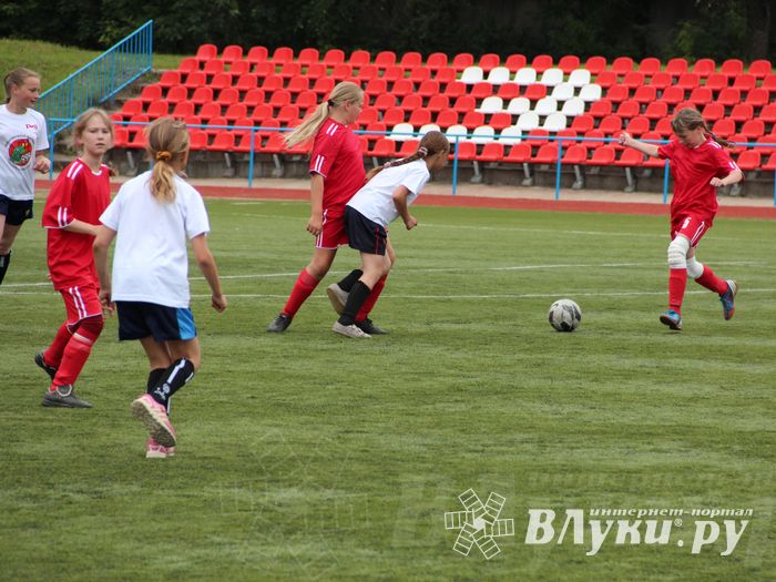 «Кожаный мяч» в Великих Луках