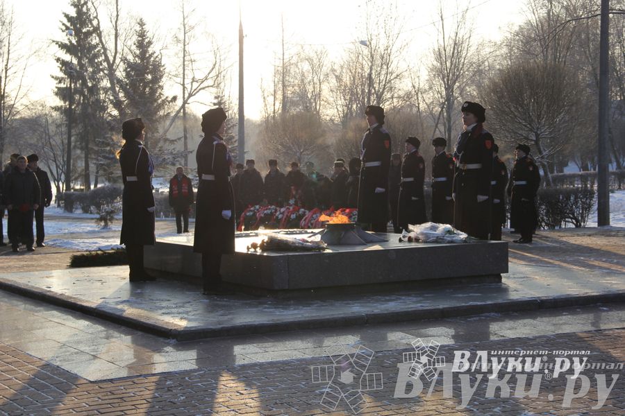 Торжественные мероприятия, посвященные 71-й годовщине освобождения Великих Лук от немецко-фашистских захватчиков (фото)