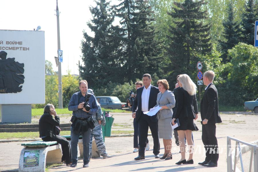 Ведерников осматривает Великие Луки (ФОТО)