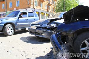 ДТП на перекрёстке проспектов Ленина и Октябрьского (ФОТО)