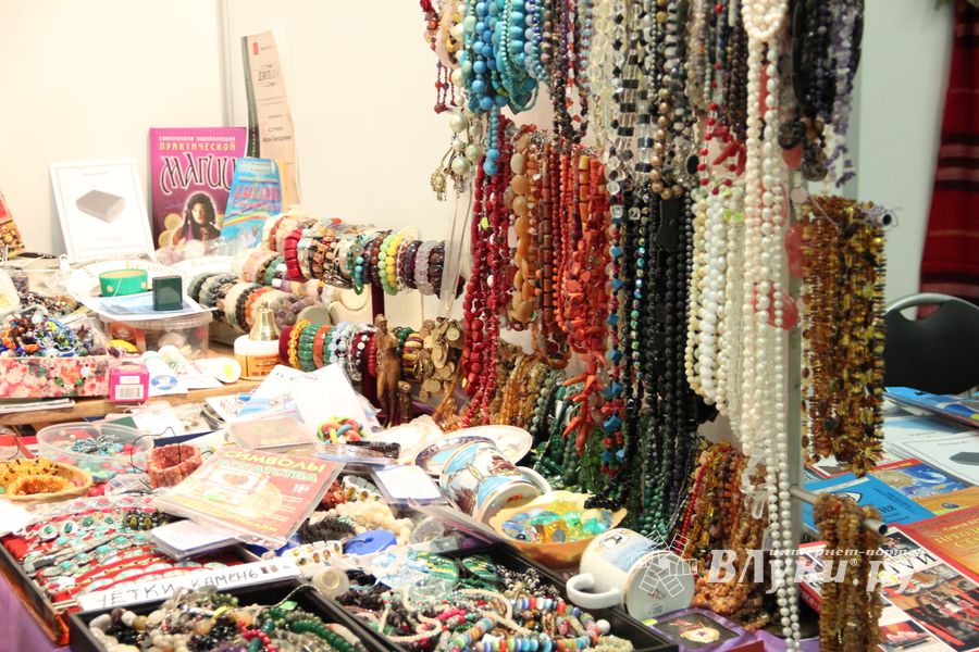 Шестая великолукская универсальная выставка открылась в Великих Луках (фото + видео)