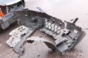 В Великих Луках у моста произошло ДТП (фото)