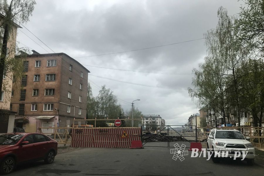 На месте строительства подземного перехода – один из первых этапов работ (ФОТО)
