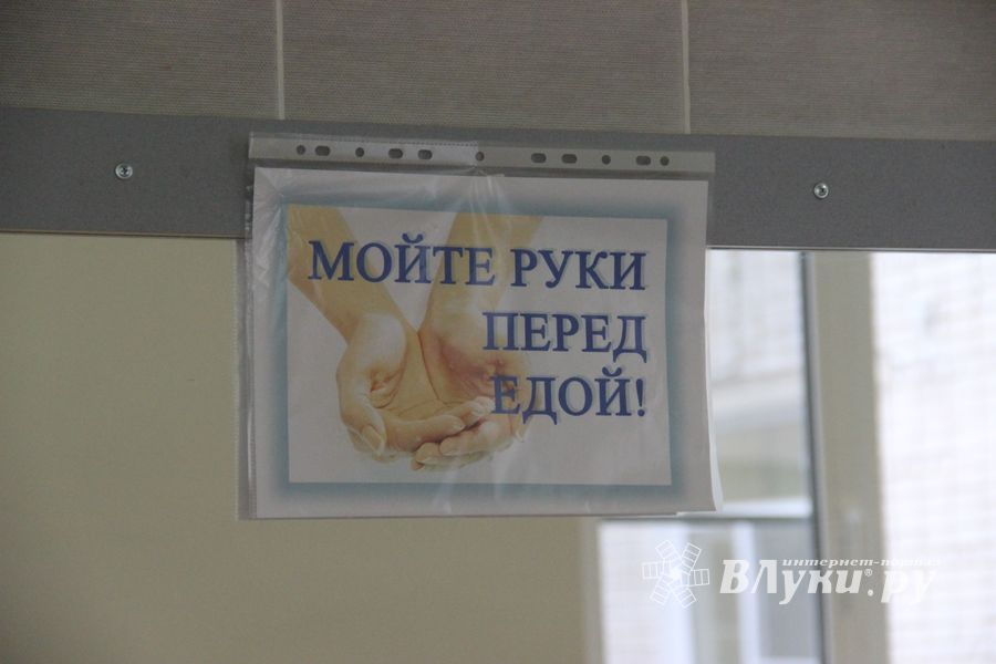 Великолукские школы готовы к атаке COVID-19