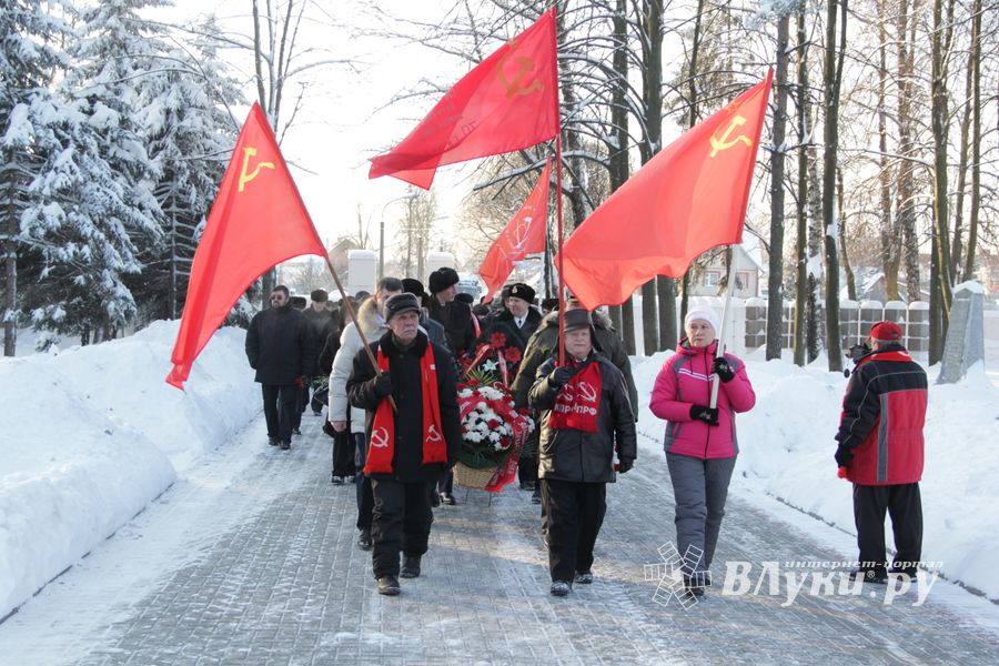 В Великих Луках отметили день освобождения от немецко-фашистских захватчиков (фото)