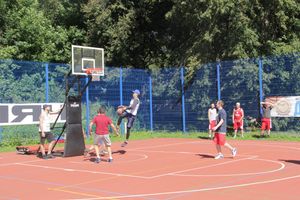 «Оранжевый мяч» в Великих Луках в День физкультурника (ФОТО)