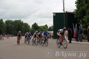 Гонка-критериум по велосипедному спорту